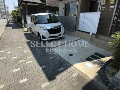 【駐車場】 | アーク岡崎 | 車をお持ちの方に嬉しい駐車場付きの物件です
