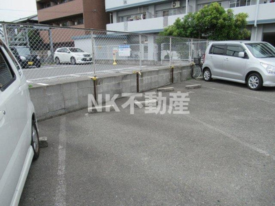 【駐車場】 | オルゴグラート東大阪（吉田賃貸） | 駐車場があるので、車を買う予定の方も安心です