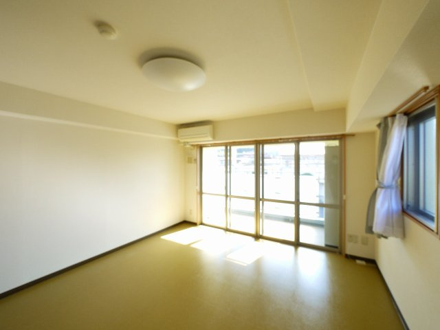 結充Immeuble　B館の居間・リビング