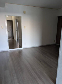 ユニハイツ朝霧の居間・リビング