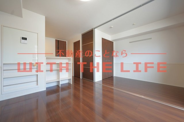 WITH THE LIGHT（ウィズザライト）【10，000円キャッシュバック対象物件】の居間・リビング|おしゃれな居間です