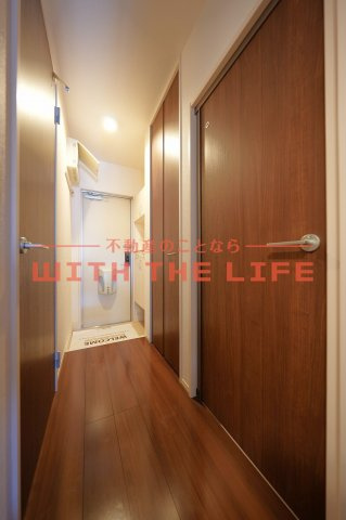 WITH THE LIGHT（ウィズザライト）【10，000円キャッシュバック対象物件】のロビー|落ち着いたロビーです