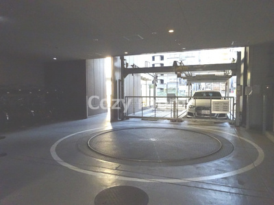 【駐車場】 | ハピネス江坂 | 駐車場です