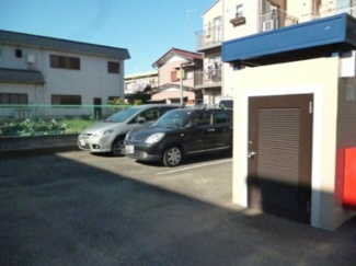 【駐車場】 | いつでも目の届く敷地内に駐車場があります♪荷物がかさばりがちなお買物にも、敷地内駐車場があると便利ですよね☆