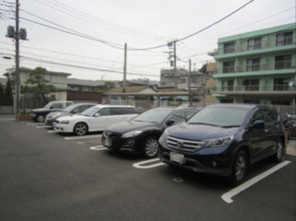 【駐車場】 | いつでも目の届く敷地内に駐車場があります♪荷物がかさばりがちなお買物にも、敷地内駐車場があると便利ですよね☆