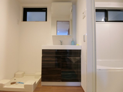 【洗面所】 | フローラ梅田東