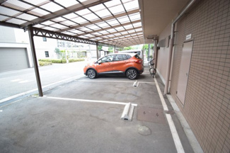 【駐車場】