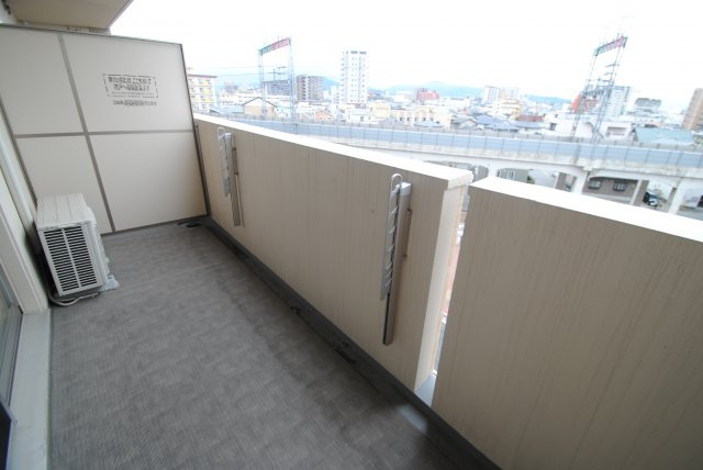 グランドウェルストーンのバルコニー|落ち着いた時間を過ごせるバルコニーです