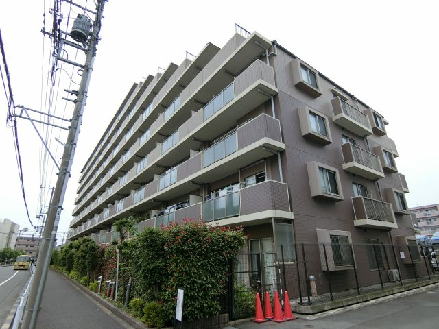 日神パレステージ拝島の外観