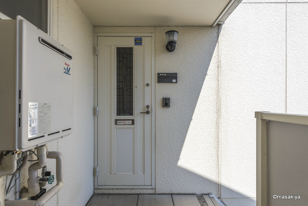 セジュール湯谷のエントランス|玄関ドア