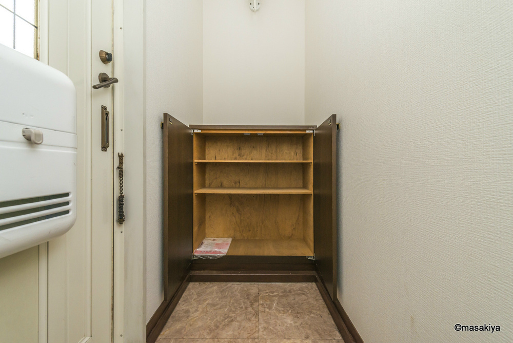 セジュール湯谷の玄関|下駄箱