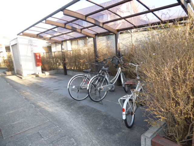 倉敷市茶屋町のアパートのその他共用部分|自転車置き場