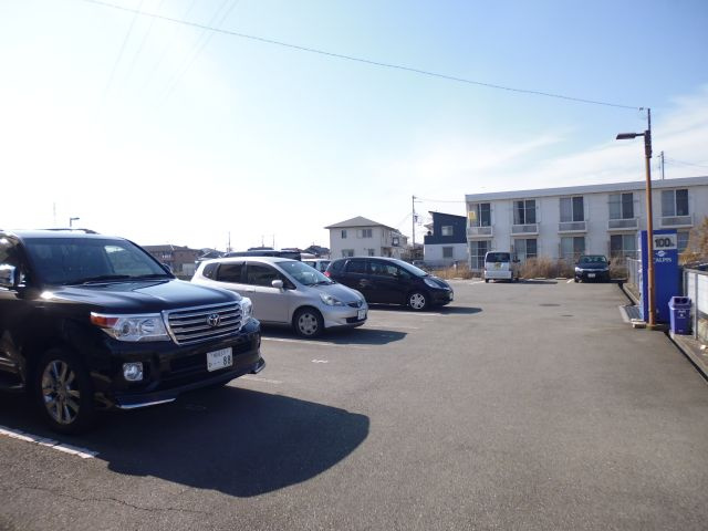 ECONISHIFUTAMIの駐車場