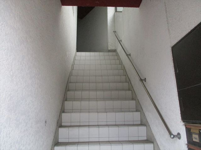 神丘町ハイツのエントランス|神丘町ハイツ