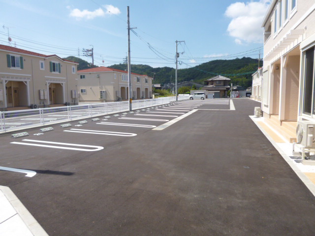 グラン・シャリオⅢの駐車場