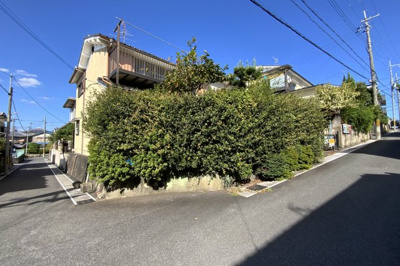 【外観】 | 宇治市広野町桐生谷　注文建築　建築条件なし　土地 | 【現況：上物あり】《現地》を一度ご覧になられませんか？《周辺環境》も含め、現地をご案内いたします。注文建築のご相談もお気軽にどうぞ(^^)/