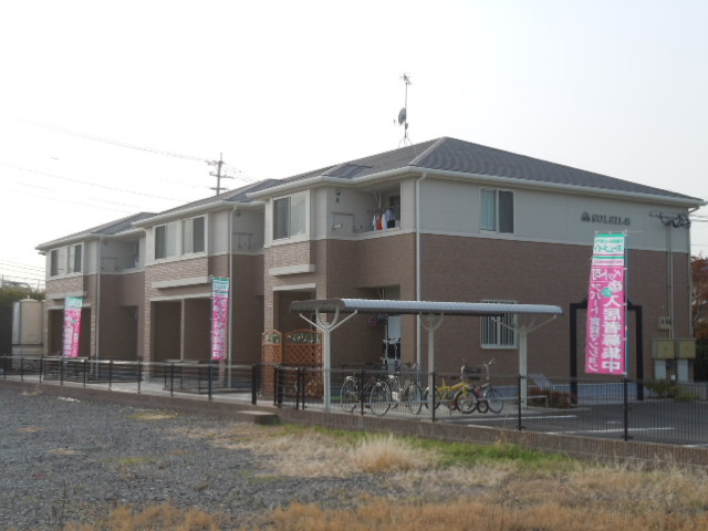 ソレイユ南【キャッシュバック対象物件】のエントランス|落ち着いたエントランスです