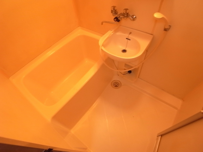 甲南ビルの浴室