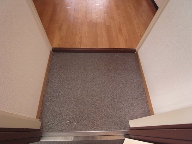 甲南ビルの玄関