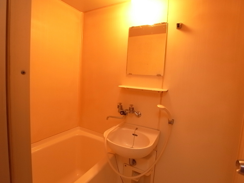 甲南ビルの洗面所