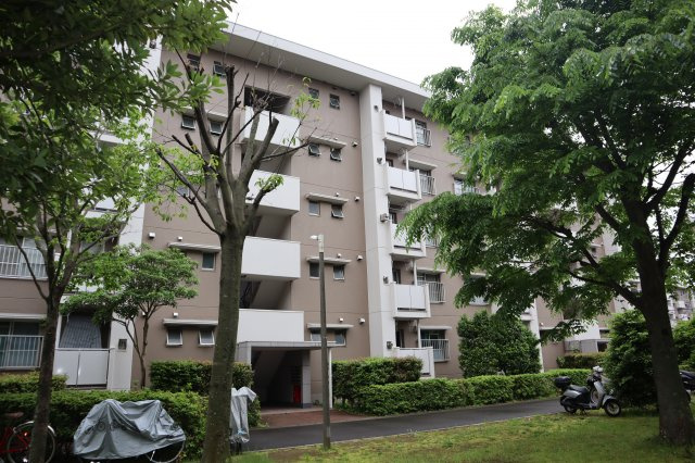 秋津第一団地　２階部分の外観