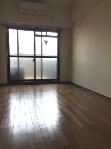 エスリード本町の内装