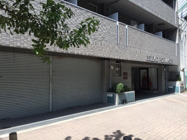エスリード本町の外観