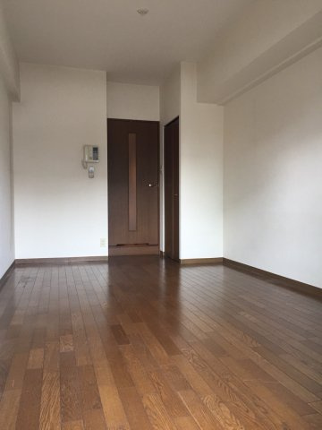 エスリード本町の居間・リビング