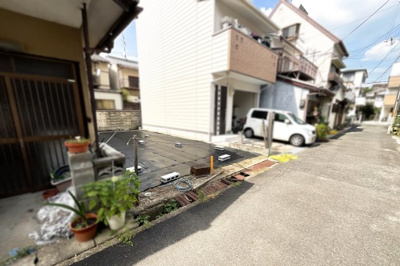 【前面道路含む現地写真】 | 宇治市小倉町山際　注文住宅　建築条件なし　土地 | 南向きで陽当り良好！現況は《更地》ですので、すぐにでも建築にとりかかれます。