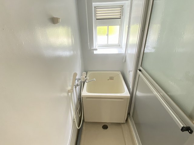 ビレッジハウス法善寺2号棟の浴室|ビレッジハウス法善寺3号棟　バスタブ