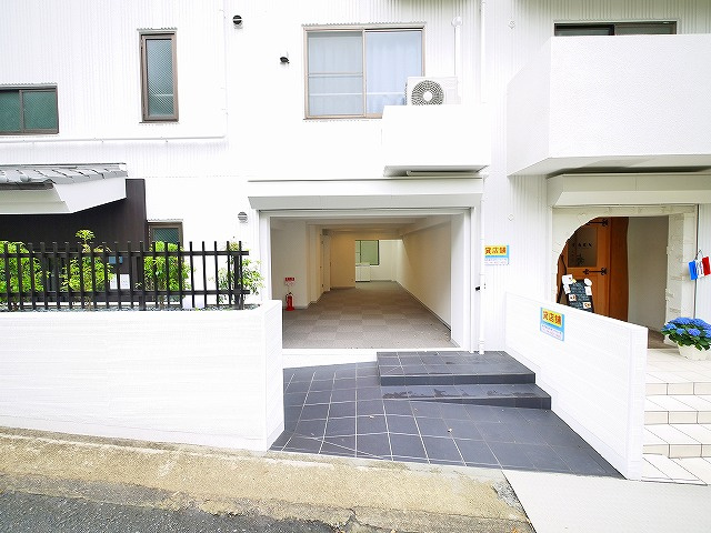 興福寺みなみのエントランス