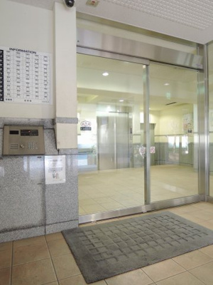 【その他共用部分】 | アルカーデン・ジュノ | 防犯面でも安心のオートロック付です。