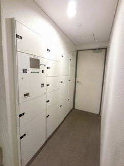 【その他共用部分】 | 不在時にもお荷物が受け取れる宅配ボックスです。