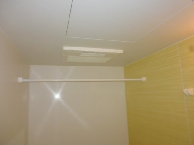 グリーンの浴室|浴室乾燥機