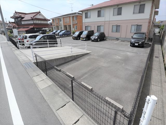 ヴィラさだいわ　Ｂの駐車場