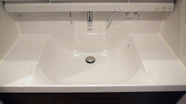 富士林プラザ15番館の独立洗面台