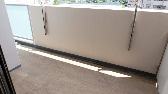 富士林プラザ15番館のバルコニー
