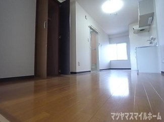 【居間・リビング】 | 河正コーポ南棟