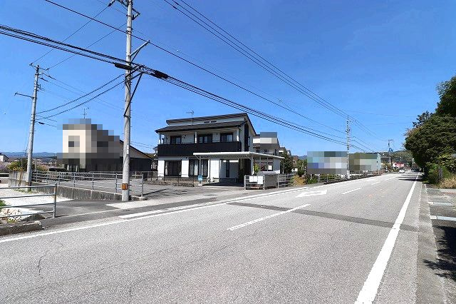 香南市野市町母代寺 三方角地の開放感のあるお家の前面道路含む現地写真|前面道路含む現地写真です