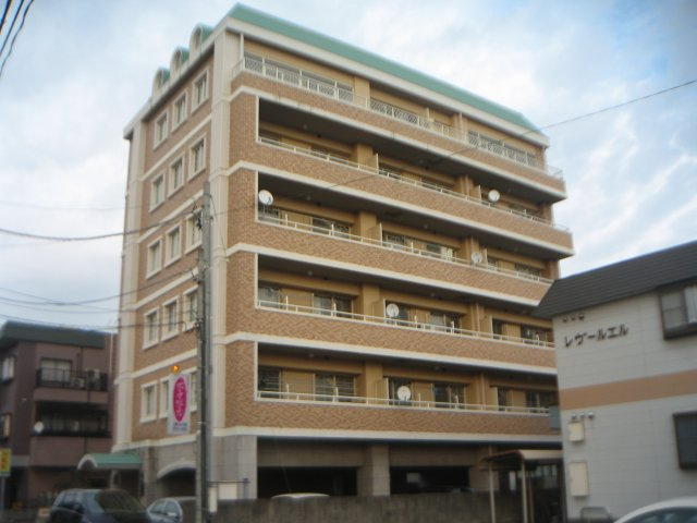 プチアベニュー花堂の外観