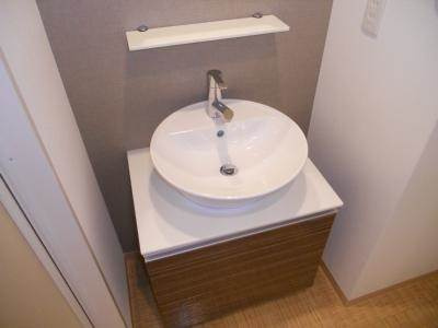 アクアプレイス京都二条城の洗面所|独立洗面台