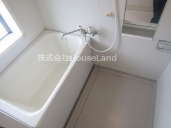 ルーチェの浴室|落ち着いた空間のお風呂です