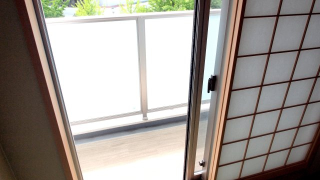富士林プラザ15番館のバルコニー