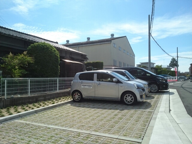 ジェントリーⅢの駐車場