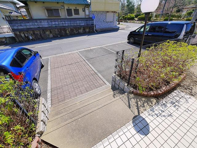 エクセランス朱雀のその他共用部分|敷地入り口付近