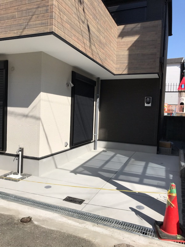 サガミ・タウン大利町の前面道路含む現地写真|■大きい車も駐車ＯＫ♪♪