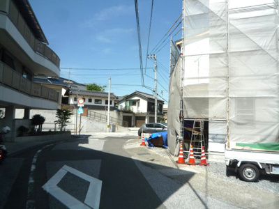 【前面道路含む現地写真】 | 高知市旭天神新築戸建