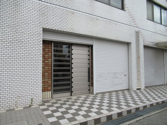 ジニアースのエントランス