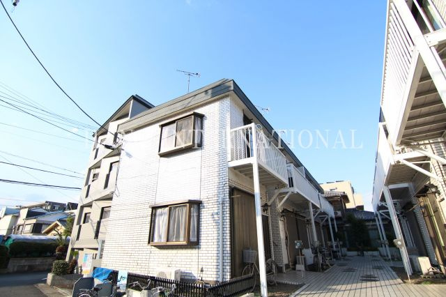 ローズアパートＱ２０番館の外観