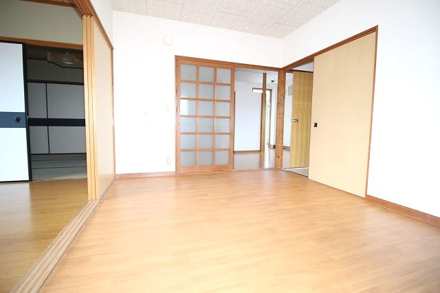 Mハイツの洋室|個人の部屋や寝室として使える洋室です